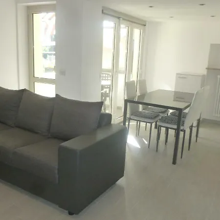 Fiore דירה קנרו ריביירה