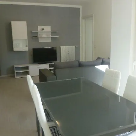 Fiore דירה קנרו ריביירה